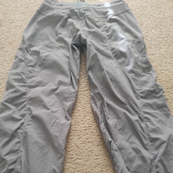 Lululemon Gray Striped Athleisure Pants Drawstring Waist Wide Leg Women's - Picture 5 of 5
